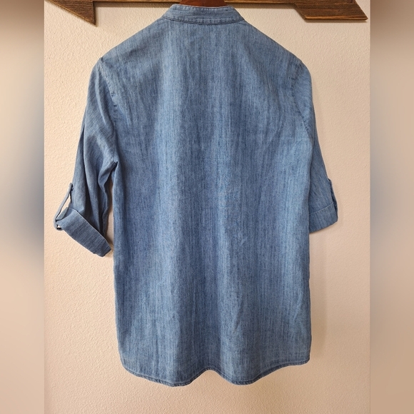J.Mclaughlin Womens Blue Denim Pintuck Top. Size XS - Picture 7 of 7